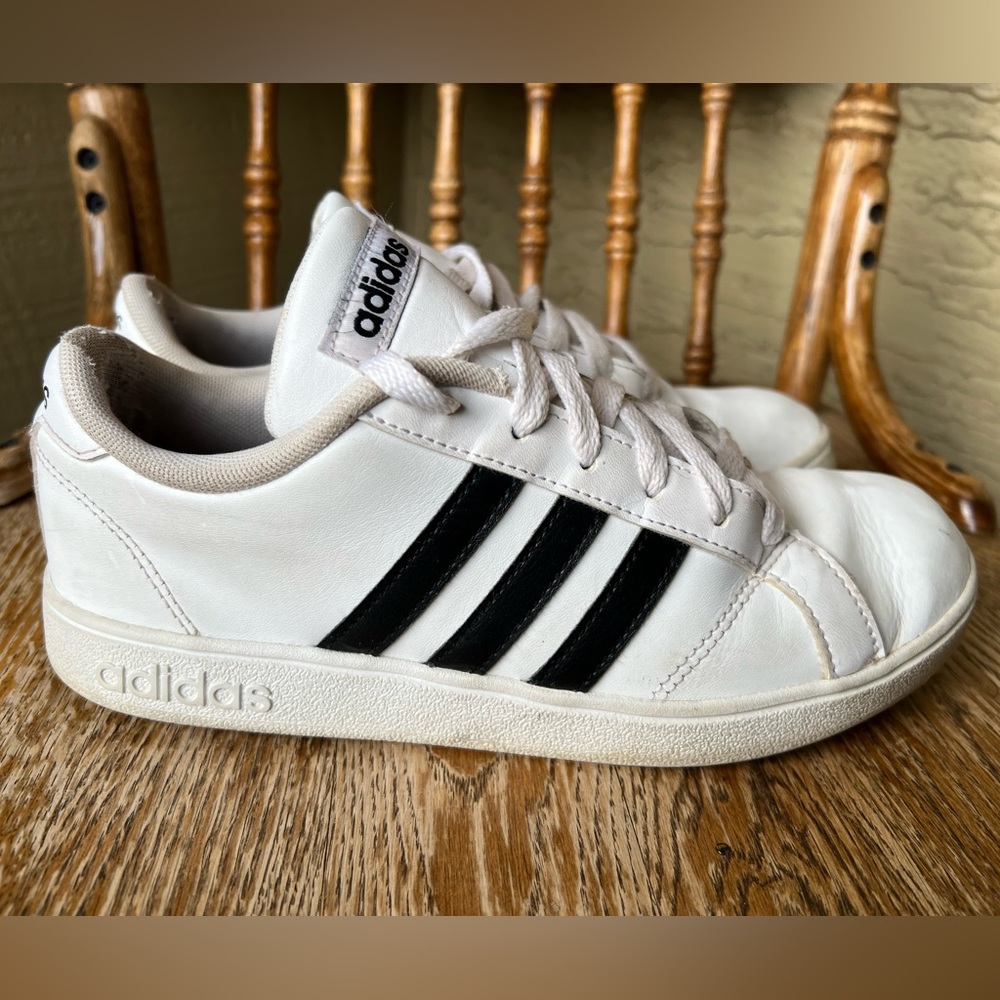 Adidas Sneakers size 5